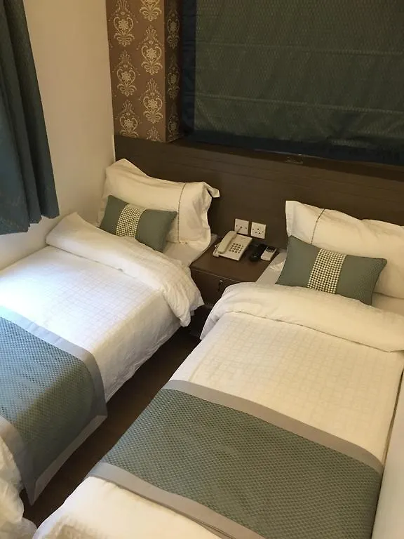 Seasons Hotel - Causeway Bay Hong Kong 2*,