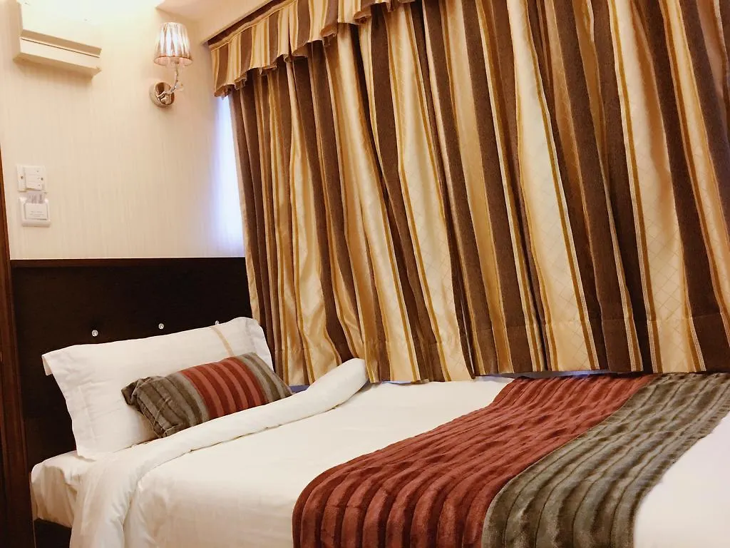 Seasons Hotel - Causeway Bay Hong Kong 2*,