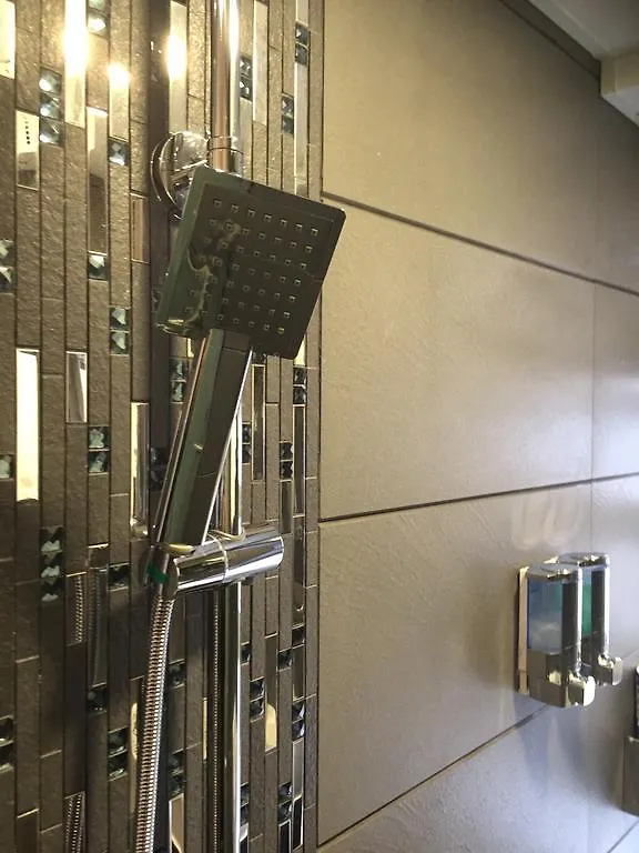 Seasons Hotel - Causeway Bay Χονγκ Κονγκ 2*,  Κίνα